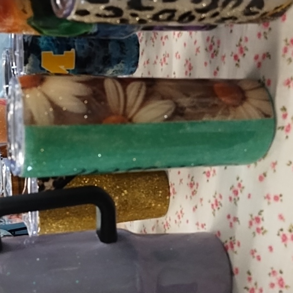Green Glitter 'Blessed' Tumbler - Picture 2 of 3